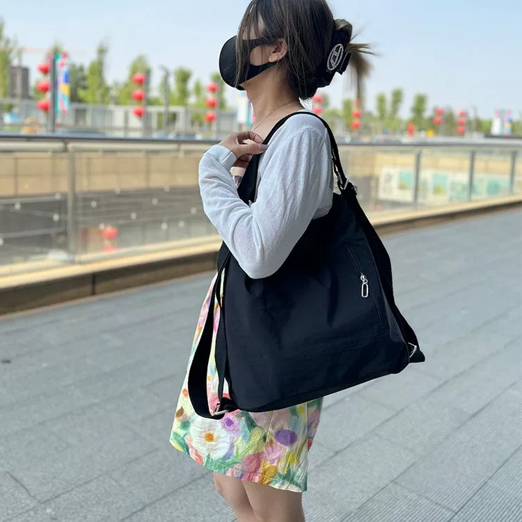 BSTO کیف دوشی روزانه
